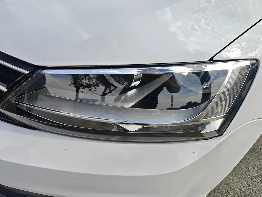 Volkswagen Sagitar — миниатюра 5