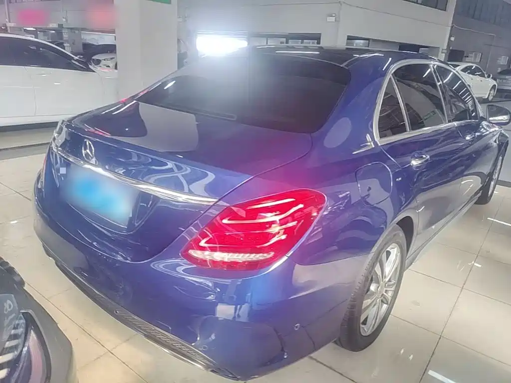 Mercedes-Benz C-Class — миниатюра 5