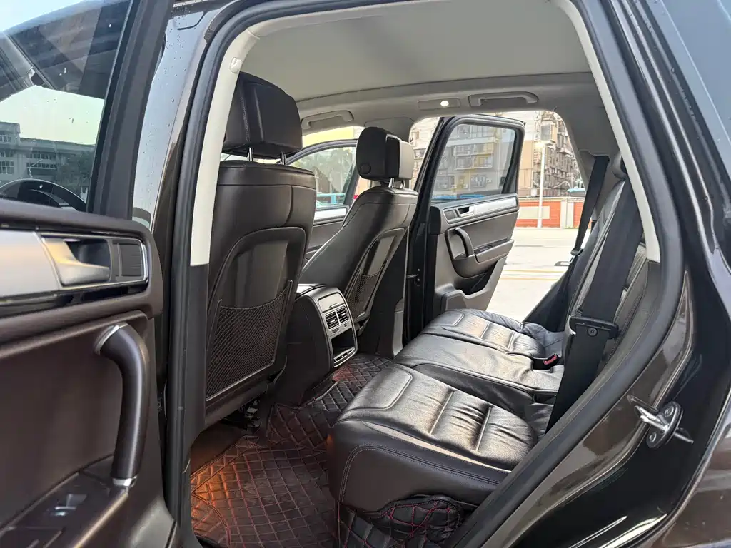 Volkswagen Touareg — миниатюра 8