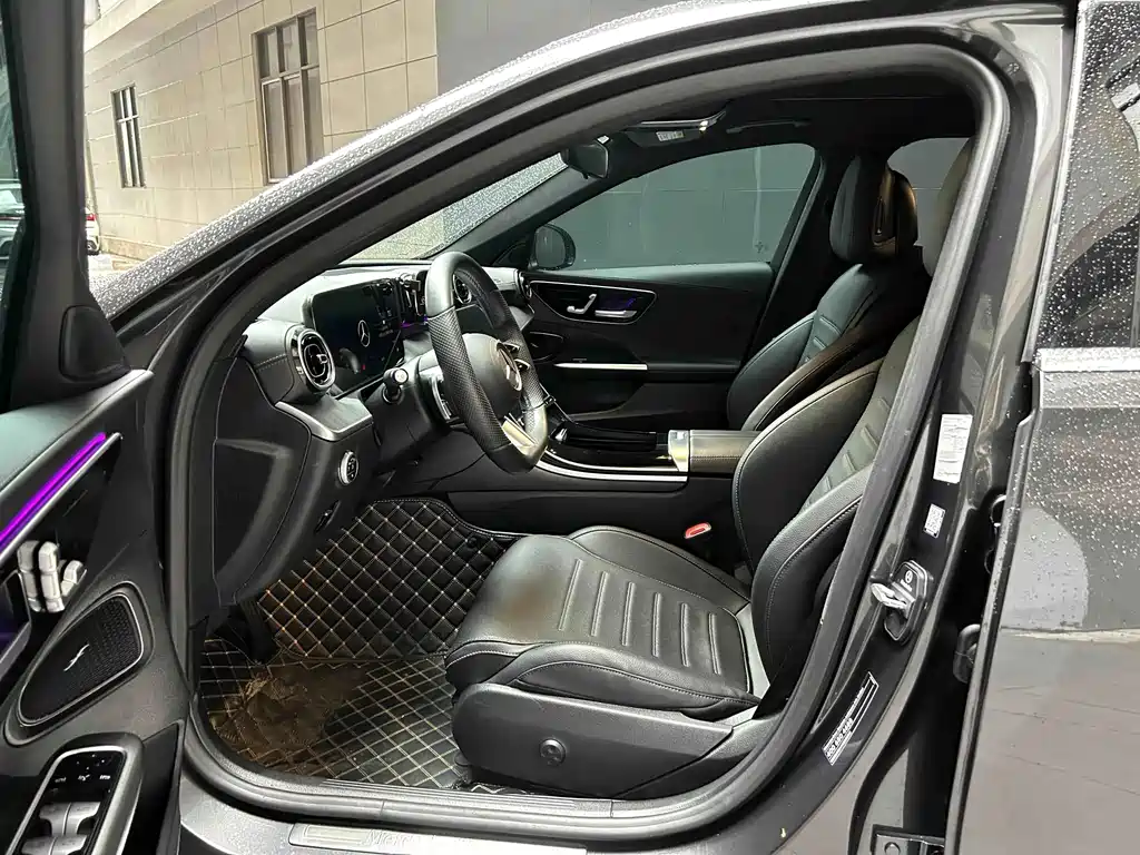 Mercedes-Benz C-Class — миниатюра 10
