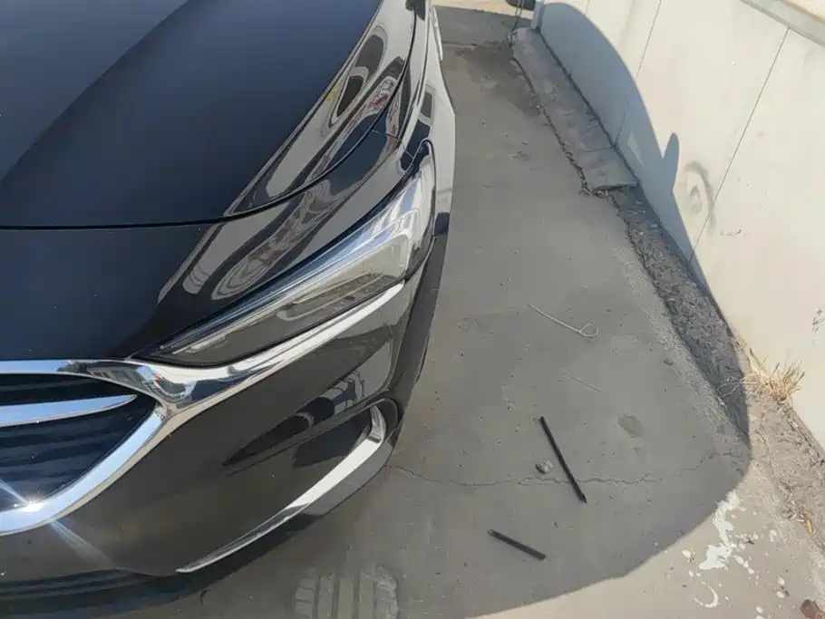 Buick LaCrosse — миниатюра 5