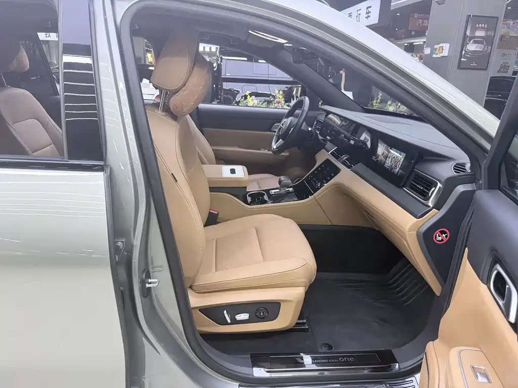 Li Auto Li ONE — миниатюра 8
