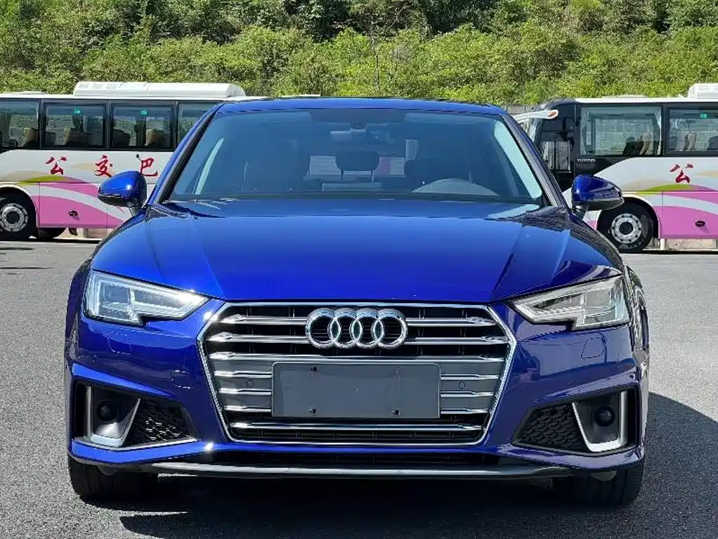 Audi A4L — миниатюра 2