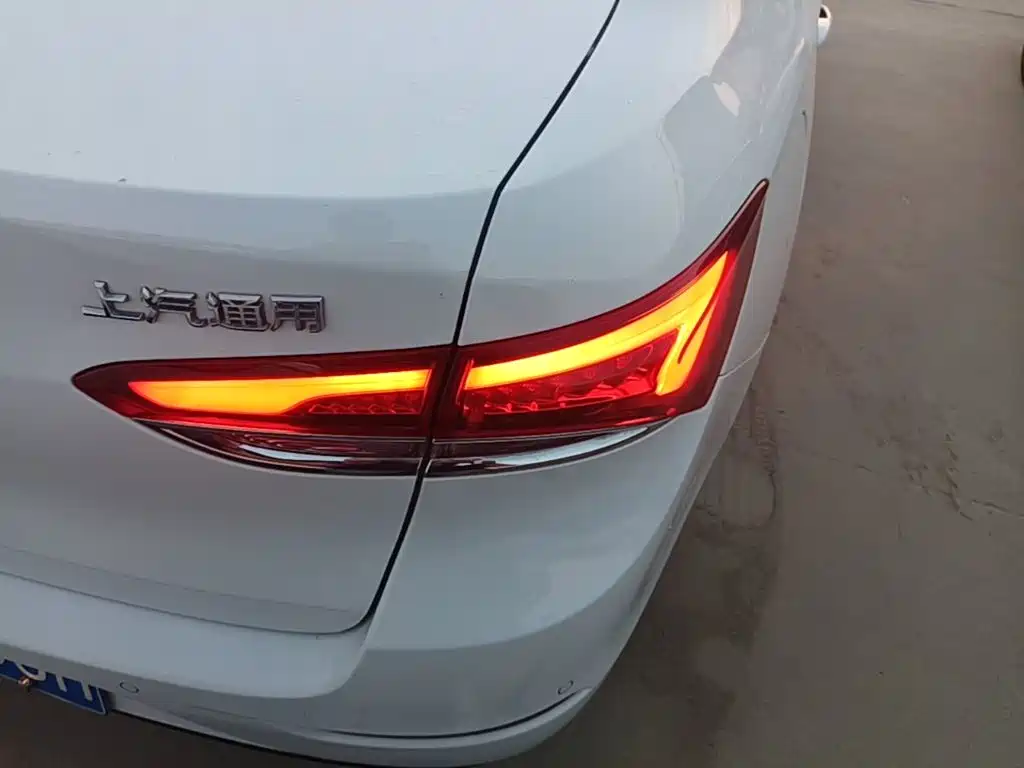 Buick Excelle — миниатюра 8