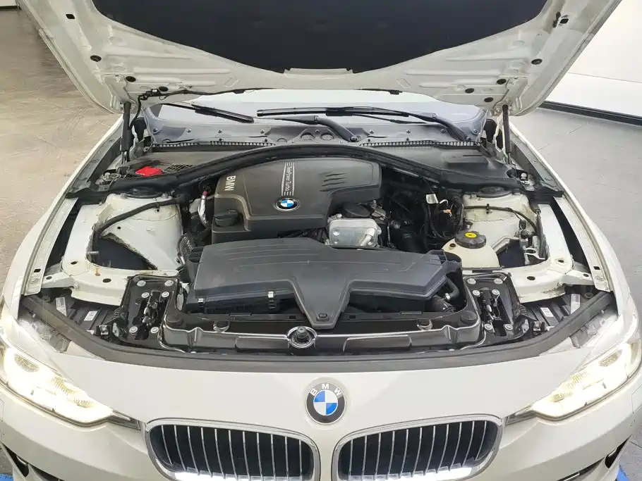 BMW 3 Series — миниатюра 10