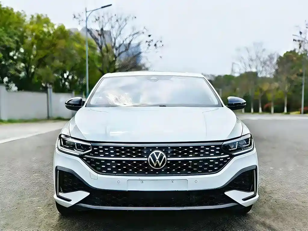 Volkswagen Lavida — миниатюра 2