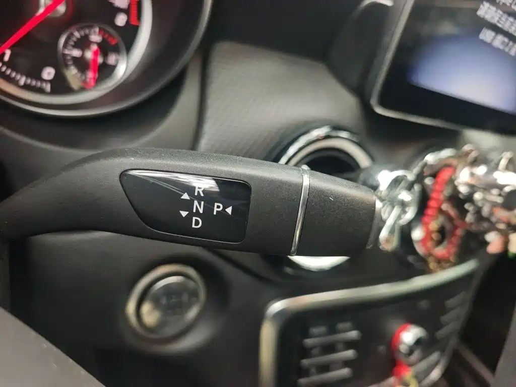 Mercedes-Benz GLA — миниатюра 7
