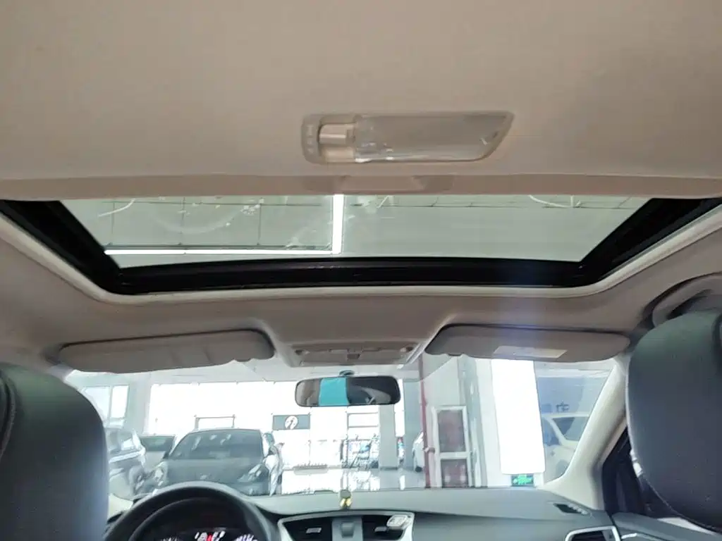 Nissan Sylphy — миниатюра 18