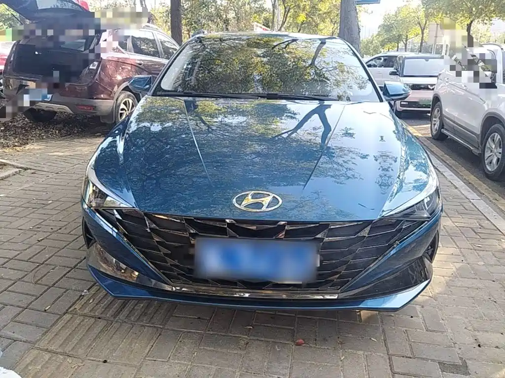 Hyundai Elantra — миниатюра 3