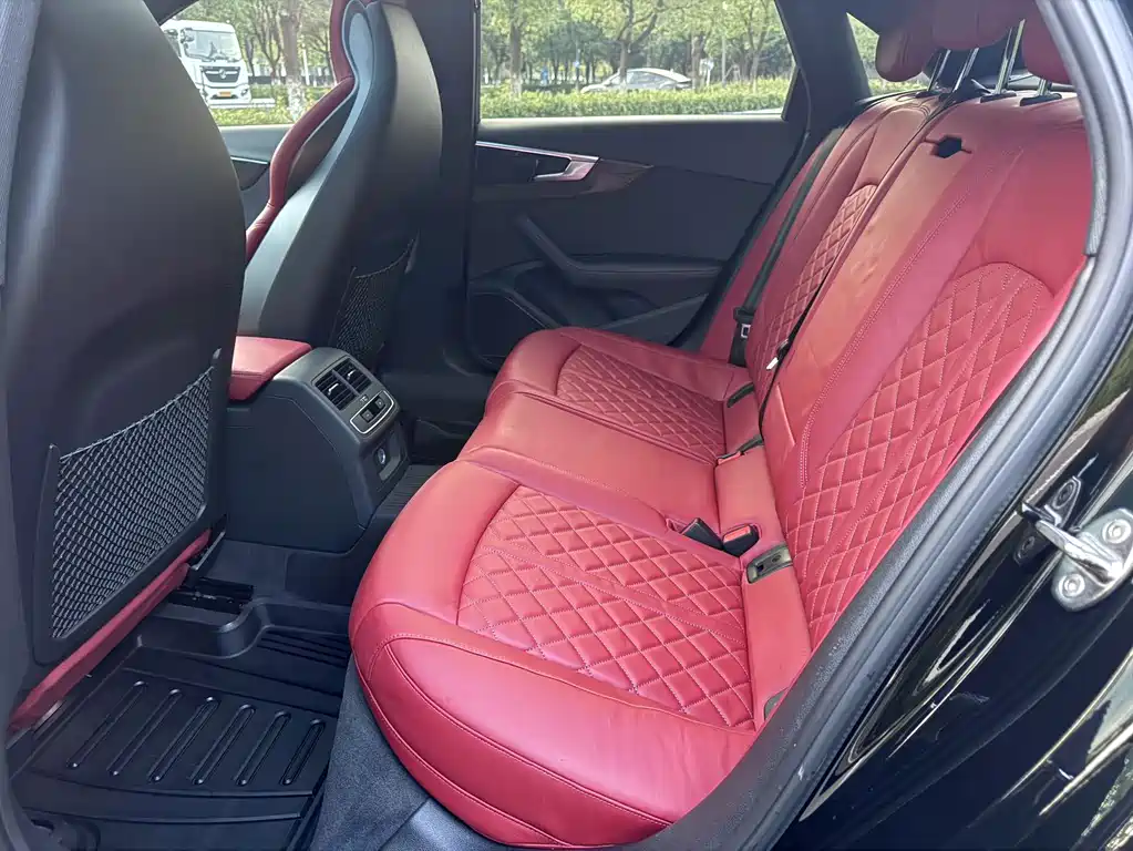 Audi S4 — миниатюра 8