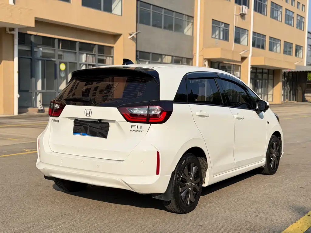 Honda Fit — миниатюра 4