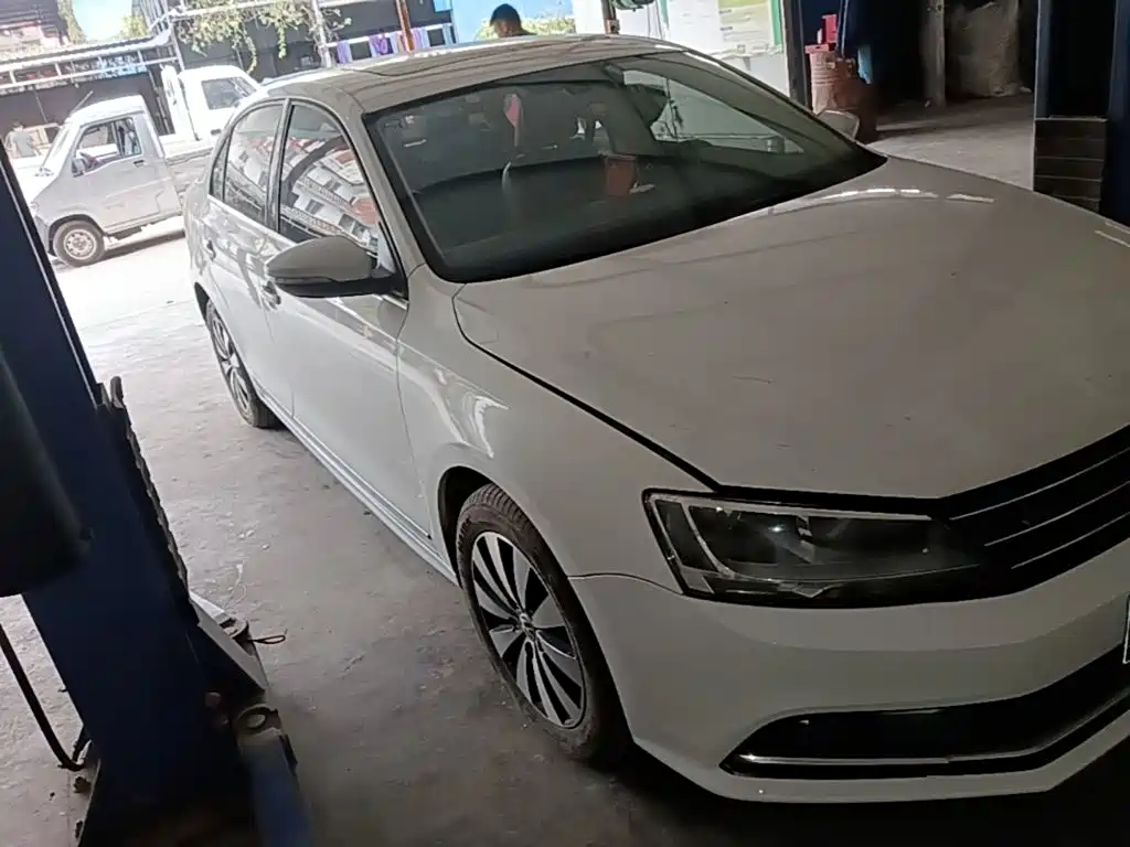 Volkswagen Sagitar — миниатюра 4