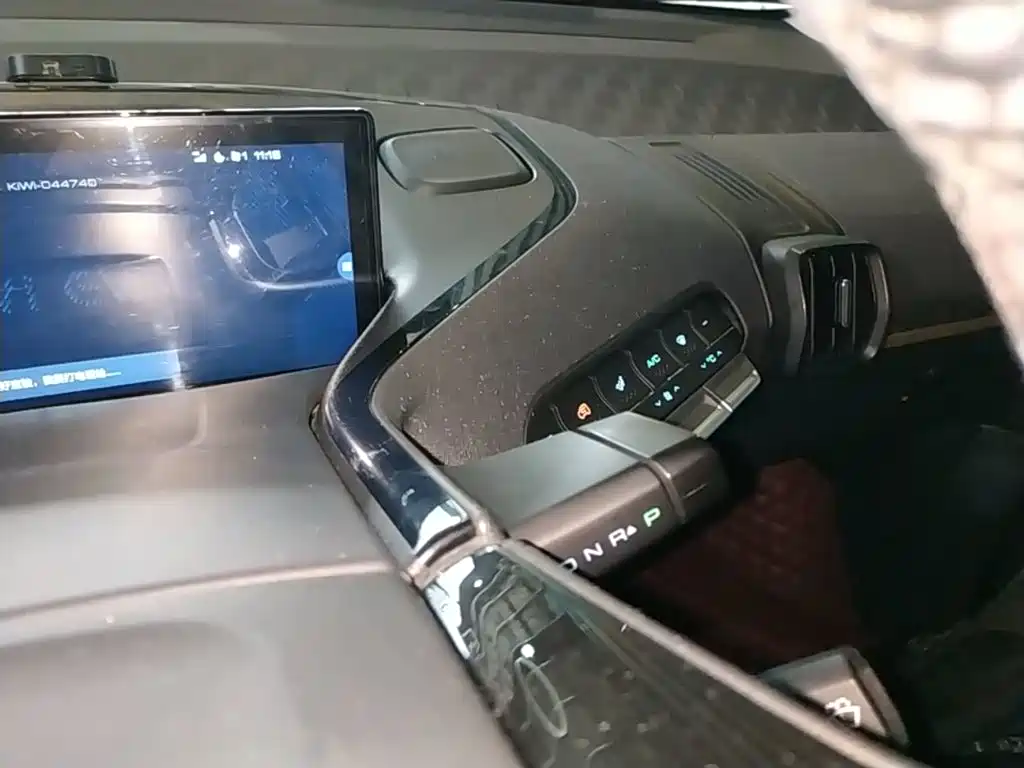 Baojun KiWi EV — миниатюра 14