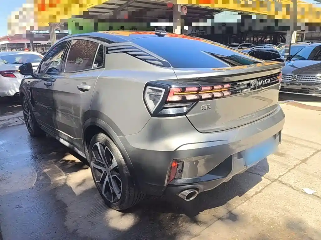 Lynk & Co 05 — миниатюра 5
