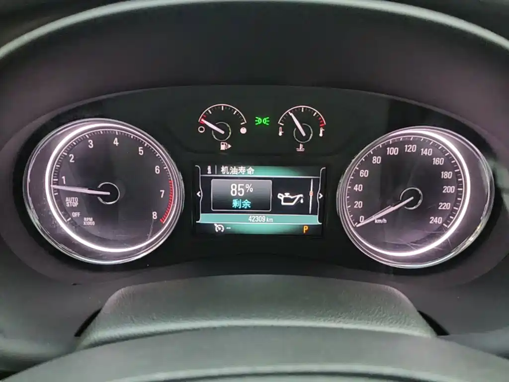 Buick LaCrosse — миниатюра 12