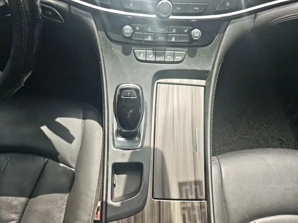 Buick LaCrosse — миниатюра 16