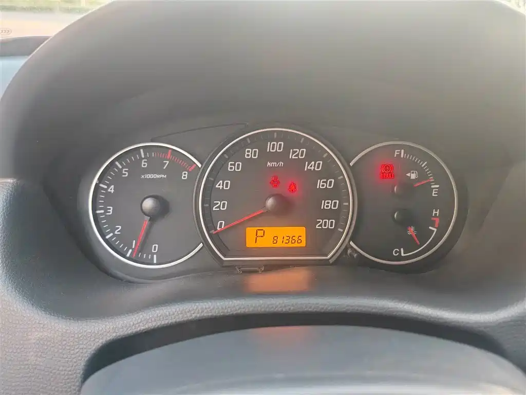 Suzuki Swift — миниатюра 9