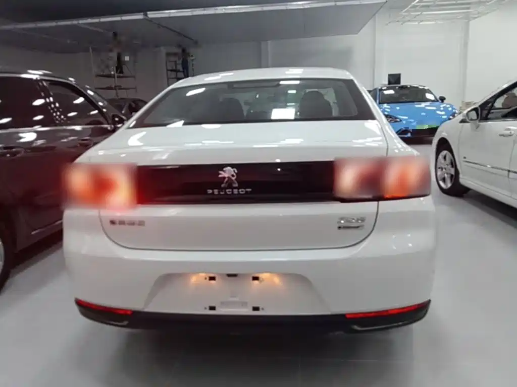 Peugeot 308 — миниатюра 6