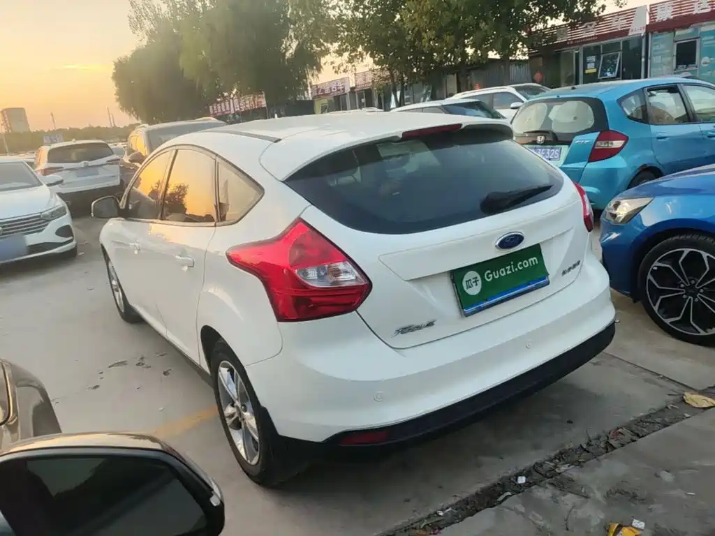 Ford Focus — миниатюра 5