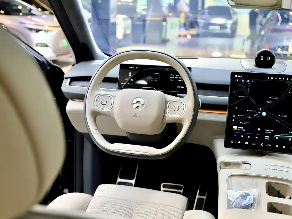 NIO ES8 — миниатюра 13