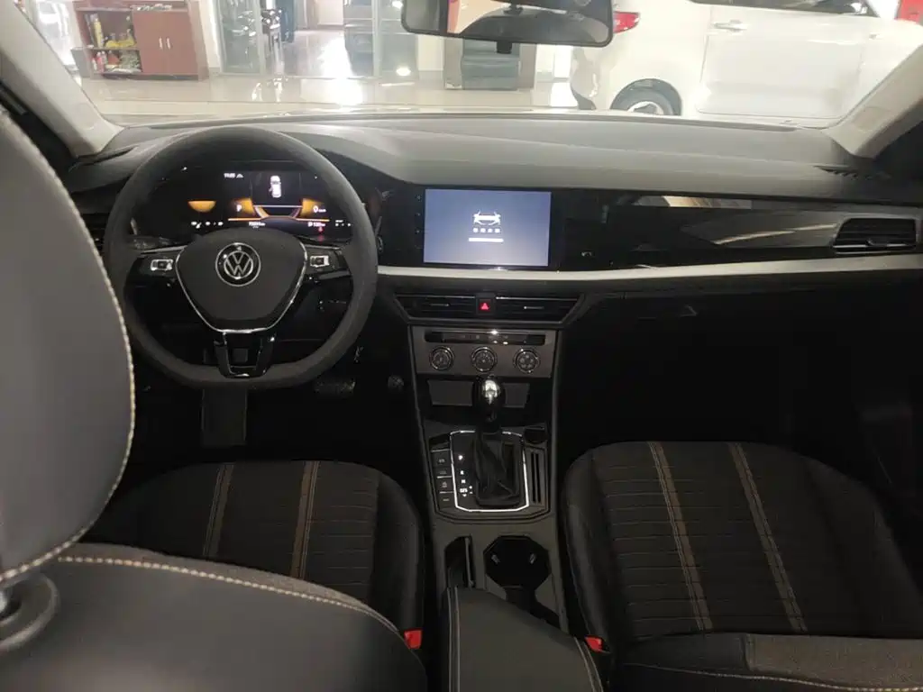 Volkswagen Lavida — миниатюра 10