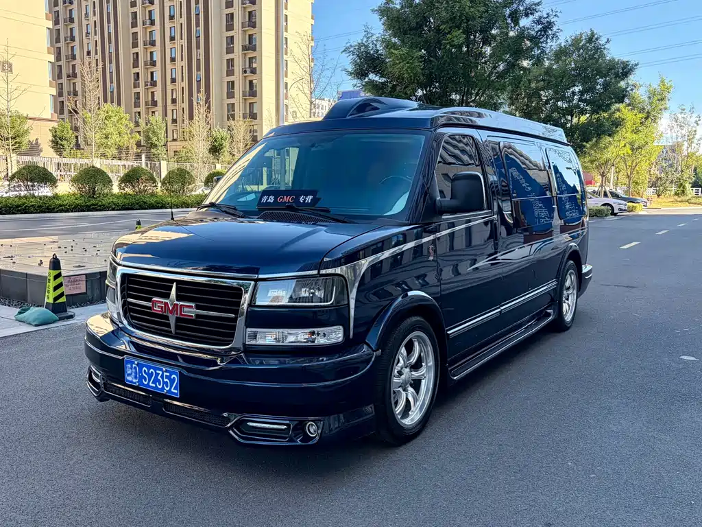 GMC Savana — миниатюра 2