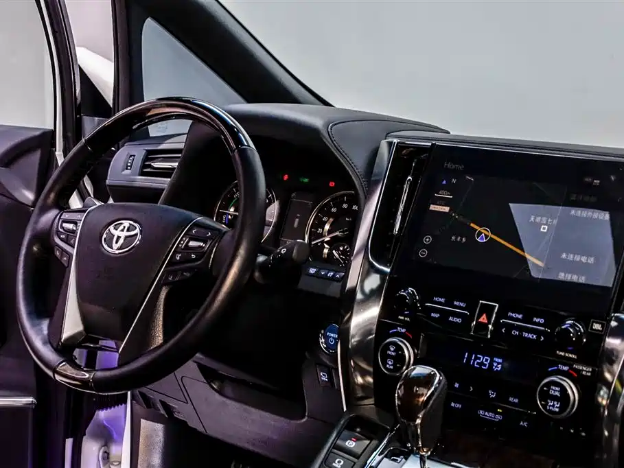 Toyota Alphard — фотографии объявления, Фото 34
