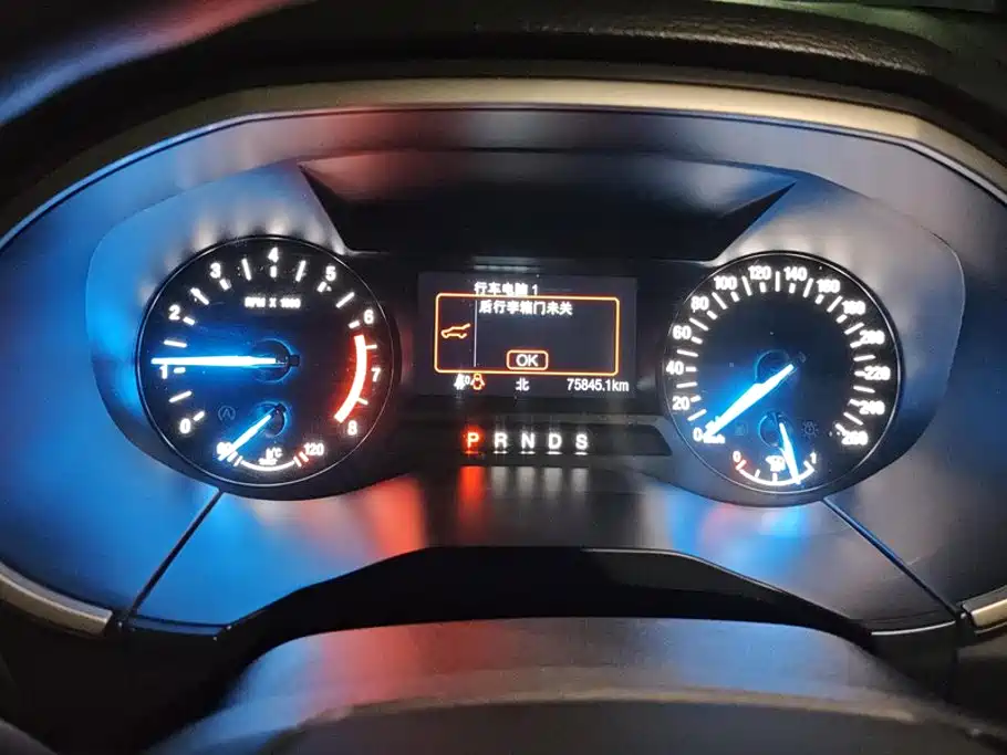 Ford Edge — миниатюра 14