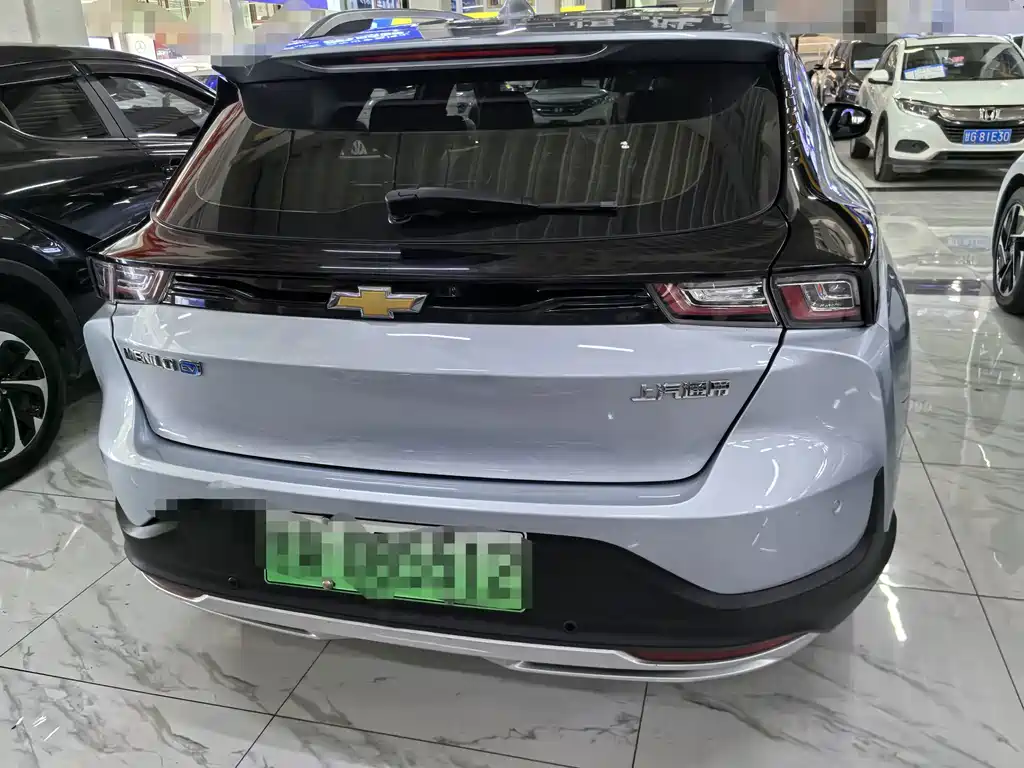Chevrolet Menlo — миниатюра 5