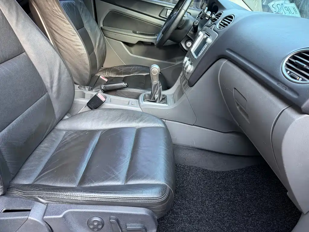 Ford Focus — миниатюра 10