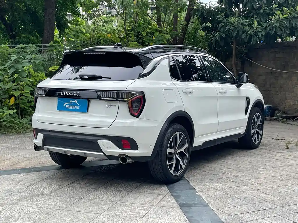 Lynk & Co 01 — миниатюра 4