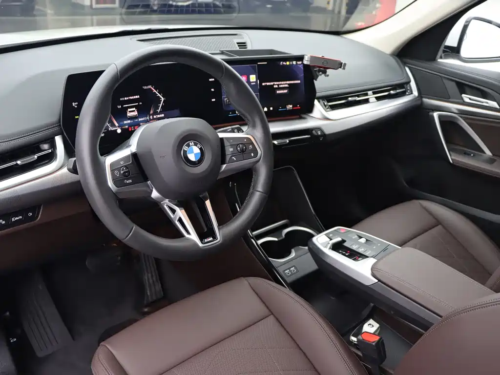 BMW X1 — миниатюра 6