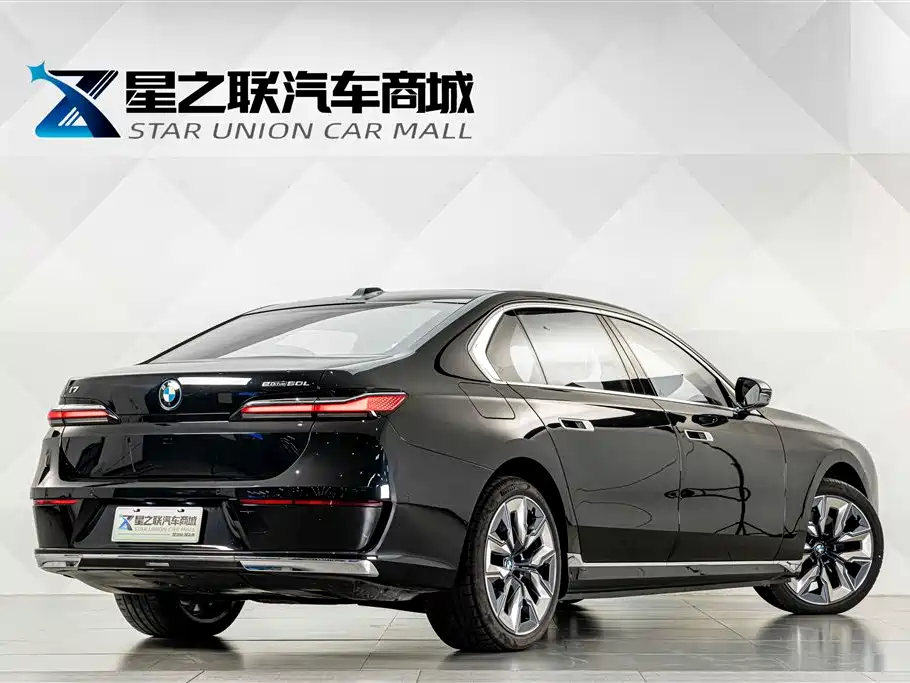 BMW i7 — миниатюра 6
