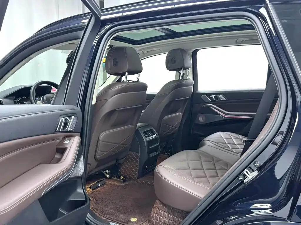 BMW X5 2022 xDrive 30Li M Sport