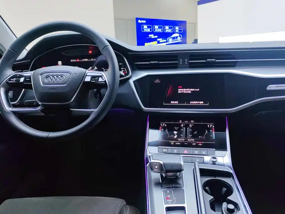 Audi A7L — миниатюра 12