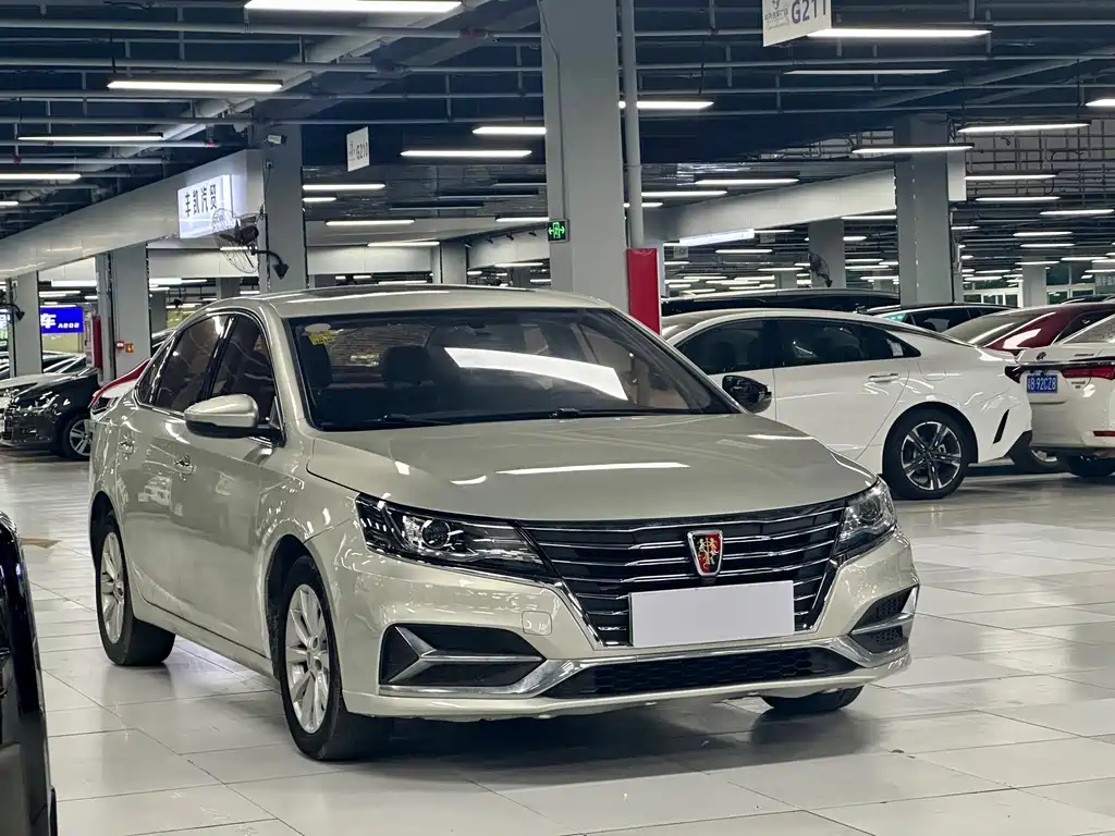 Roewe i6 New Energy — миниатюра 2
