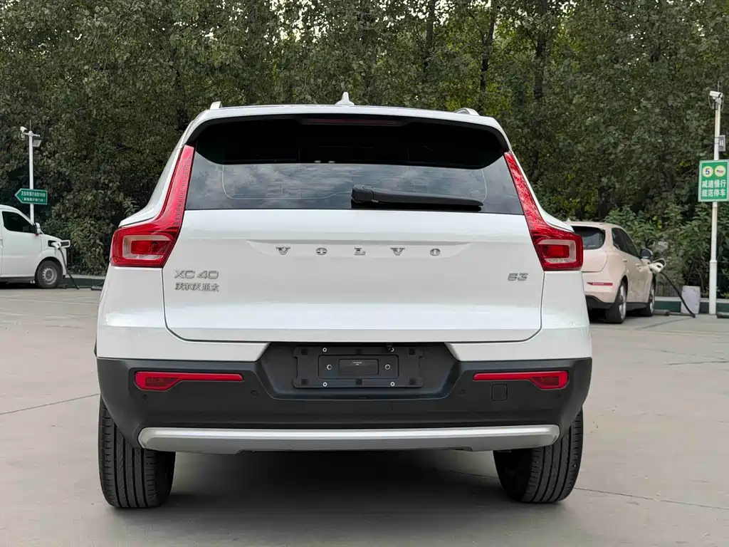 Volvo XC40 — миниатюра 16