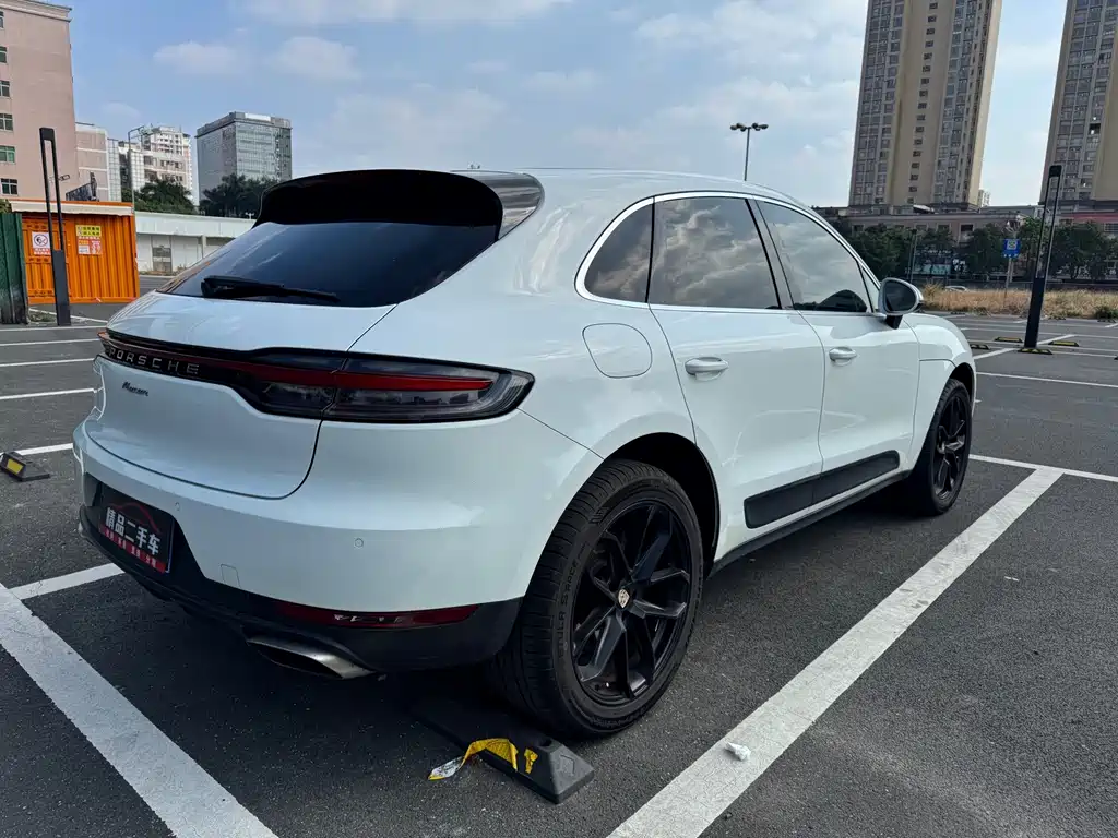 Porsche Macan — миниатюра 5