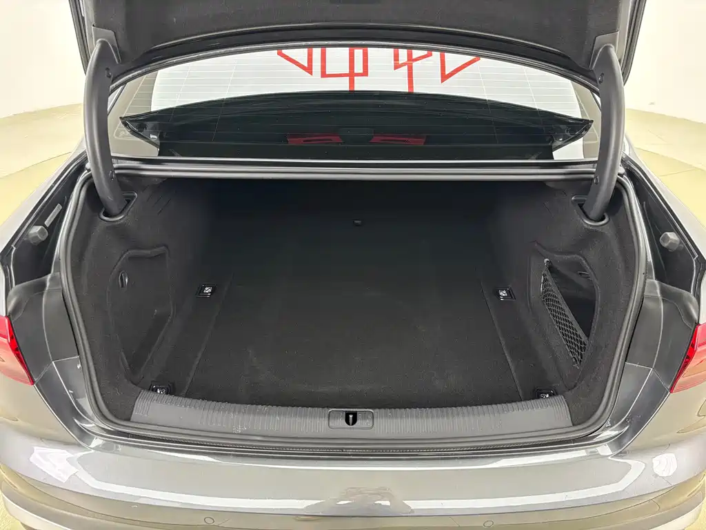 Audi A4L — миниатюра 14