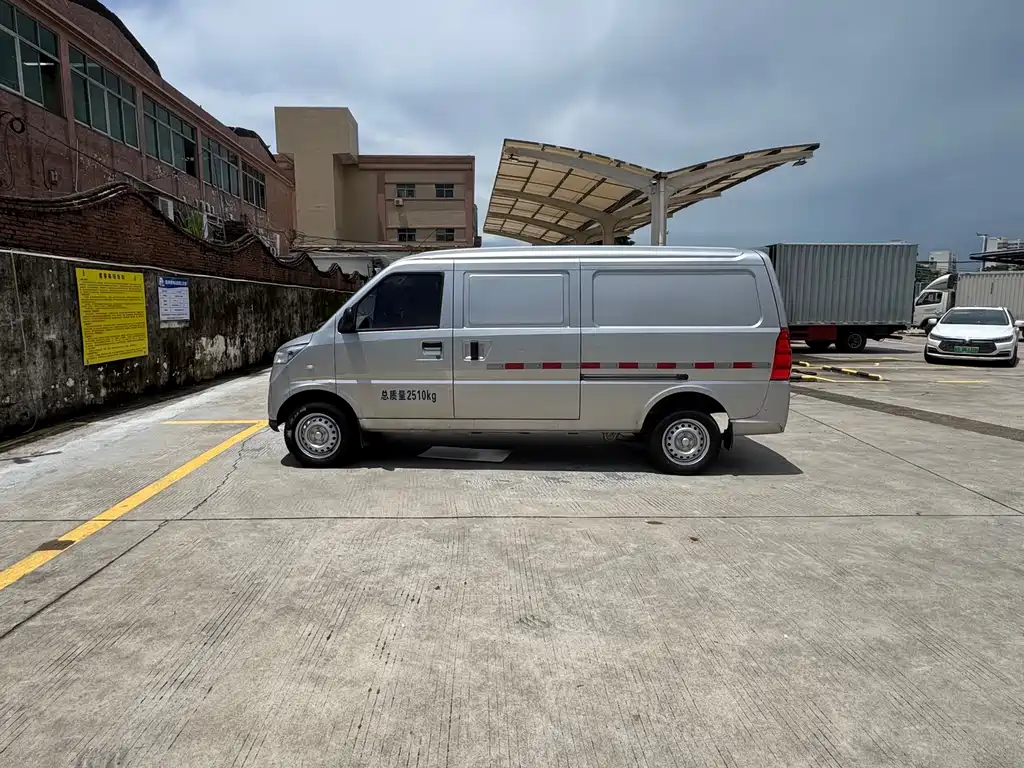 Wuling Wuling EV50 — миниатюра 6