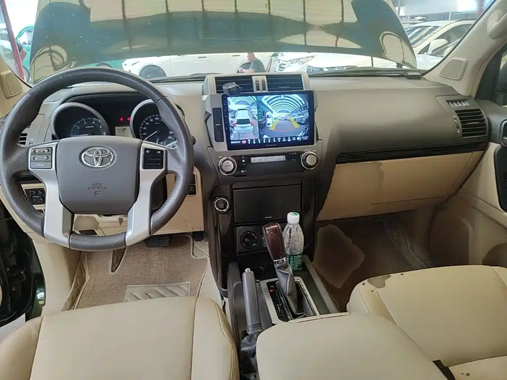 Toyota Prado — миниатюра 10