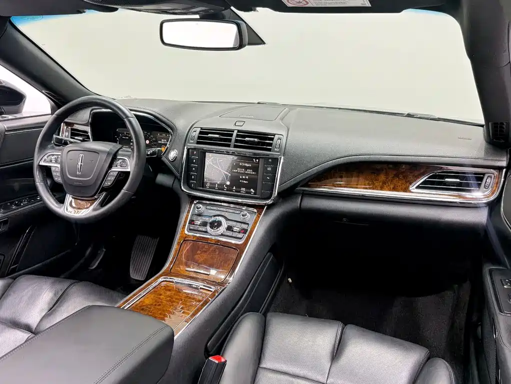 Lincoln Continental — миниатюра 12