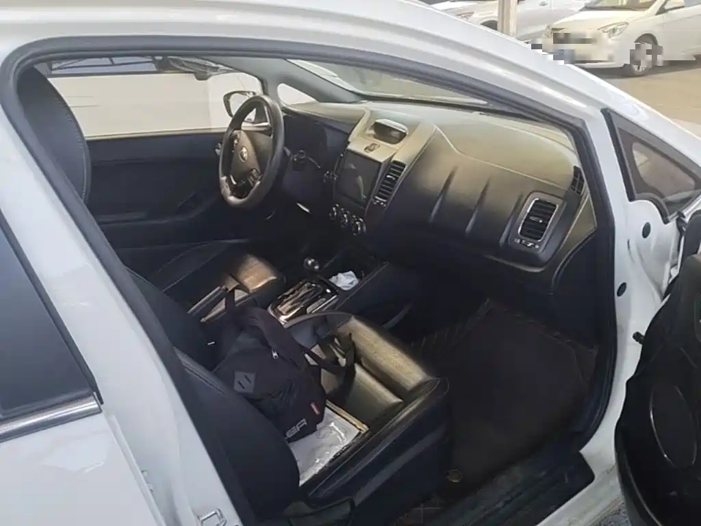 Kia K3 — миниатюра 9