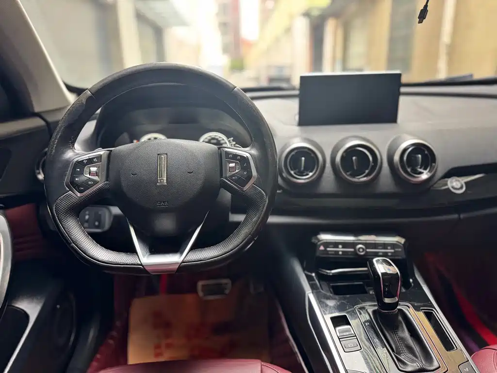 Wey Wey VV7 — миниатюра 5
