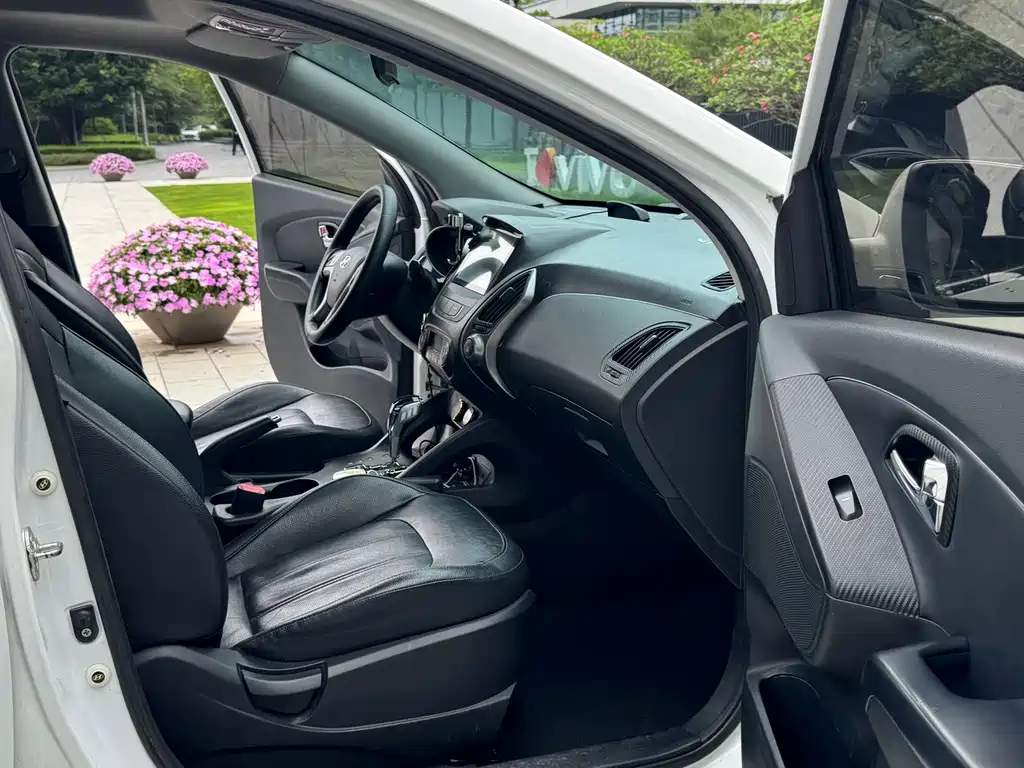 Hyundai ix35 2.0L Auto 2WD Smart Type China V, фото 19