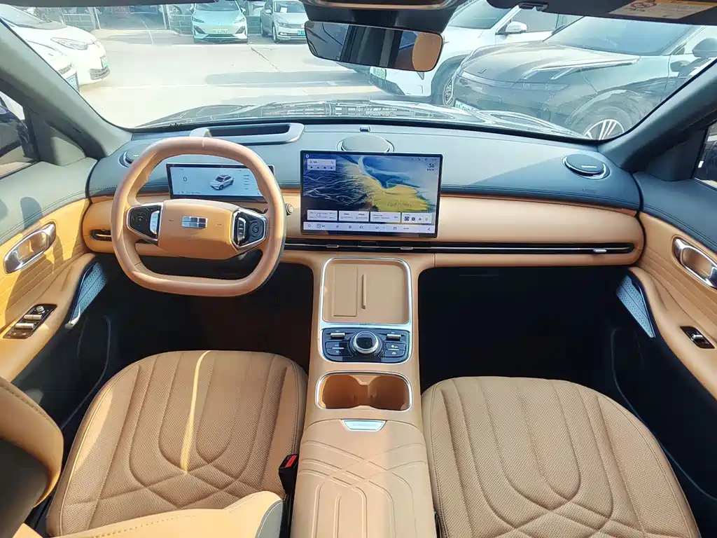 Geely Galaxy Galaxy 7 7 2025 120km +