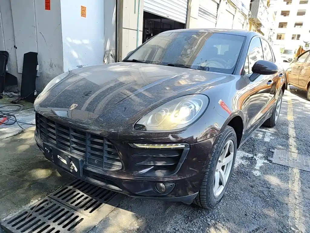 Porsche Macan — миниатюра 2