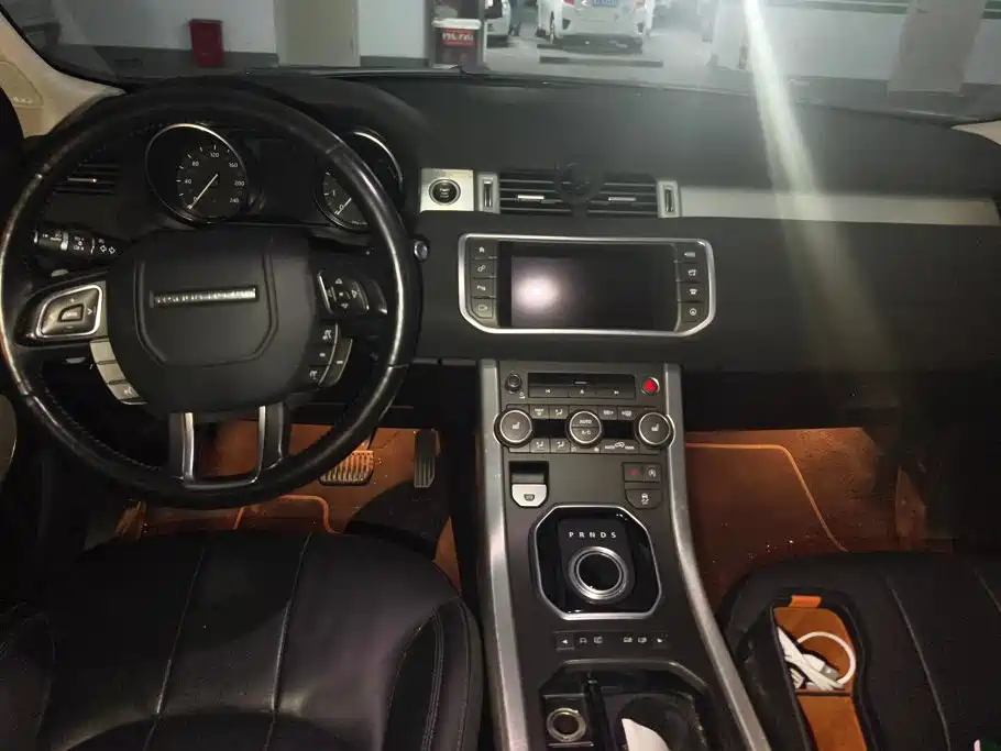 Land Rover Evoque — миниатюра 12