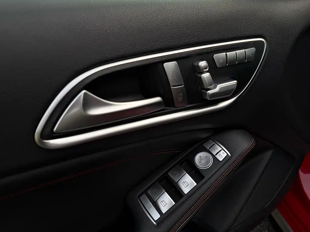 Mercedes-Benz A-Class AMG (Import) — миниатюра 6
