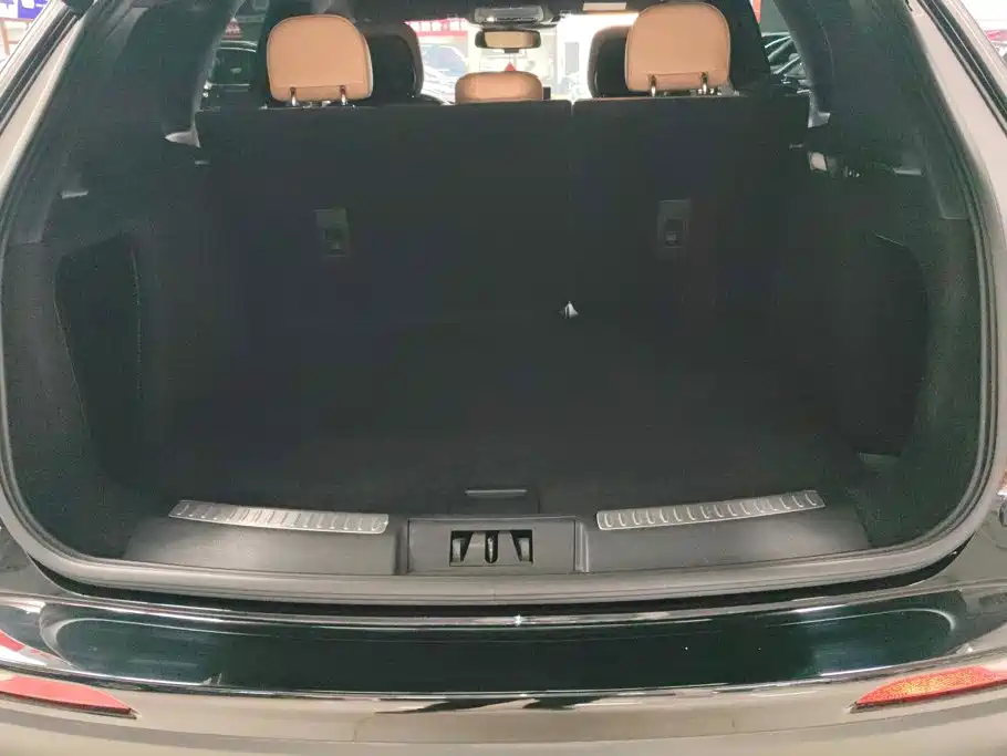 Lincoln Corsair — миниатюра 4